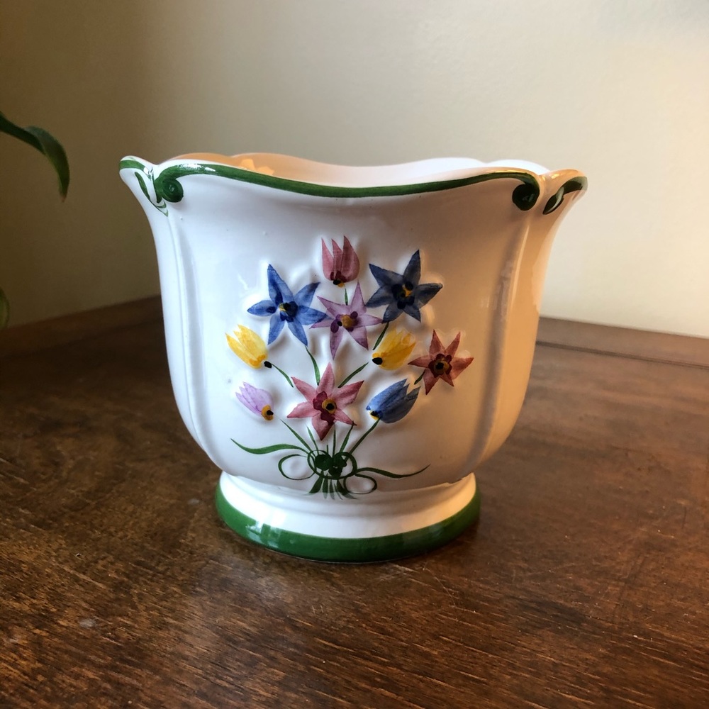 Hand painted bowl with flowers.
